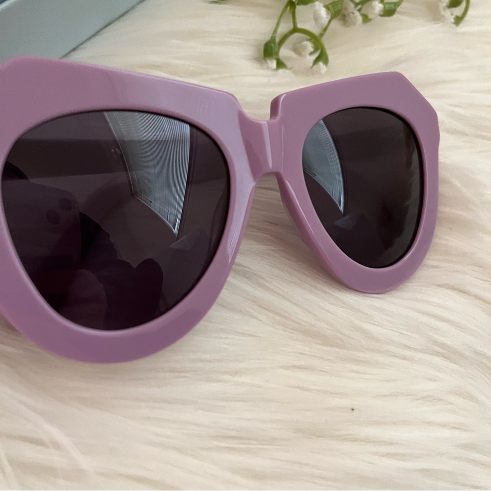Karen Walker Women's Chunky Lilac Sunglasses - Fashionable UV Shades - Picture 4 of 8